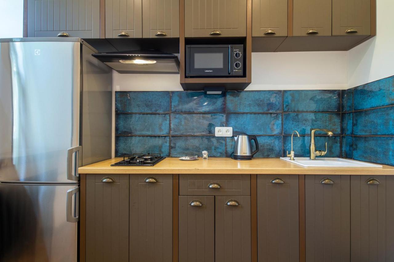 Self Check-In Apartments Near Landscape Alley Kiev Esterno foto